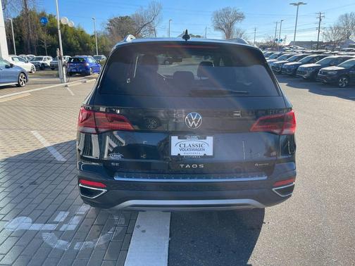 2024 Volkswagen Taos 1.5T SE