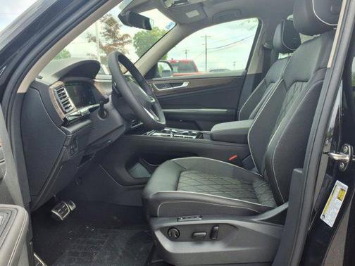 2025 Volkswagen Atlas 2.0T SEL Premium R-Line 4MOTION