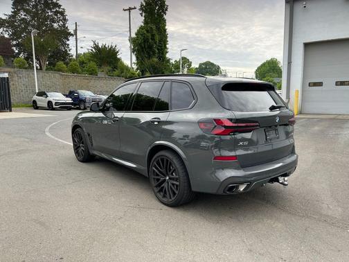 Dravit Grey Metallic 2026 BMW X5 xDrive40i