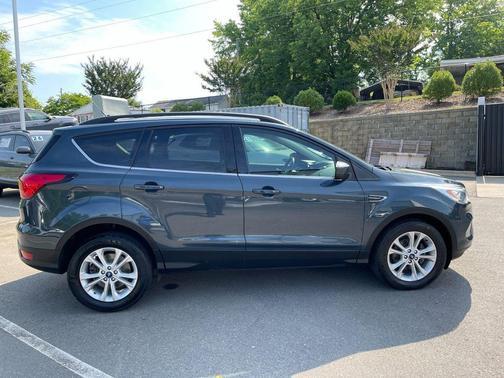 Baltic Sea Green Metallic 2019 Ford Escape SEL