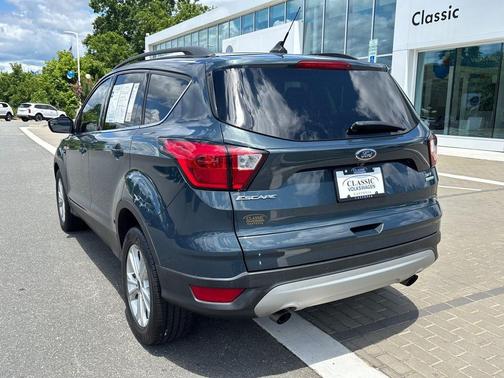 Baltic Sea Green Metallic 2019 Ford Escape SEL