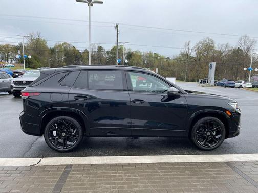 deep black pearl 2026 Volkswagen Tiguan 2.0T SE R-Line Black