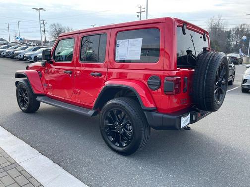 2025 Jeep Wrangler 4xe Sahara