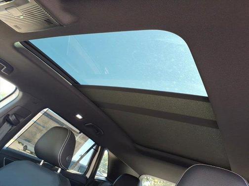 2026 Volkswagen Atlas Cross Sport 2.0T SEL