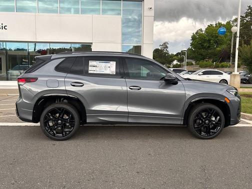 platinum gray metallic 2026 Volkswagen Tiguan 2.0T SE R-Line Black 4MOTION
