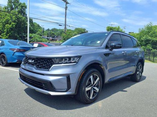 2023 Kia Sorento S