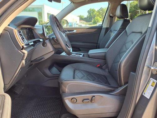 2024 Volkswagen Atlas 2.0T SE