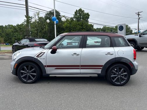 Crystal Silver Metallic 2016 MINI Countryman Cooper