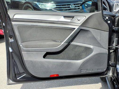 2019 Volkswagen Golf GTI 2.0T S 4-Door