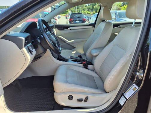 2020 Volkswagen Passat 2.0T SE