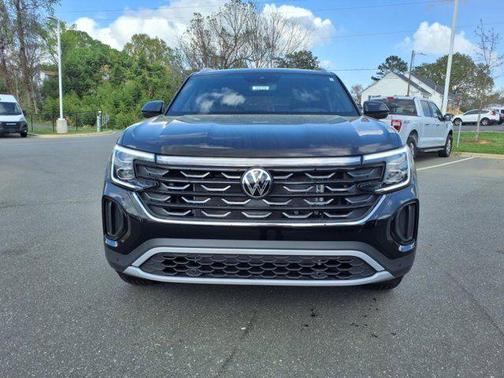2025 Volkswagen Atlas Cross Sport 2.0T SEL