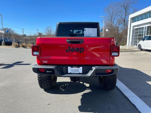 2022 Jeep Gladiator Sport