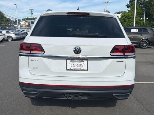Pure White 2023 Volkswagen Atlas 3.6L SE w/Technology