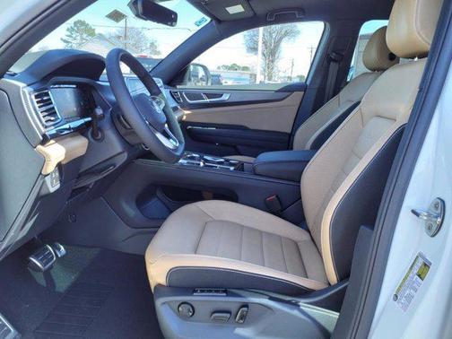 2025 Volkswagen Atlas Cross Sport 2.0T SEL