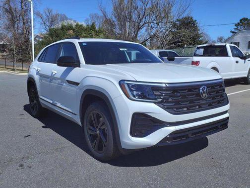 2025 Volkswagen Atlas Cross Sport 2.0T SEL