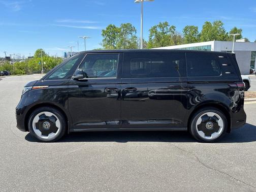 Deep Black 2025 Volkswagen ID. Buzz Pro S