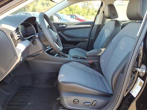 2026 Volkswagen Jetta 1.4T SE