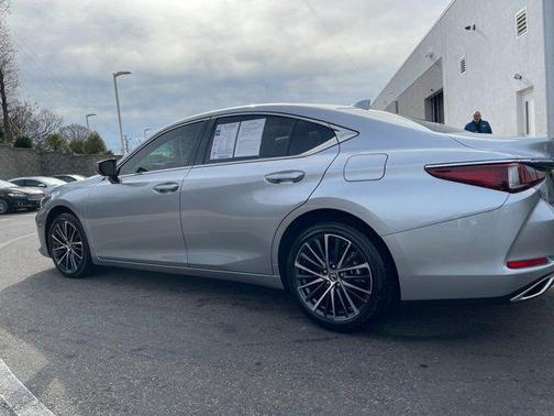 2024 Lexus ES 350 Base