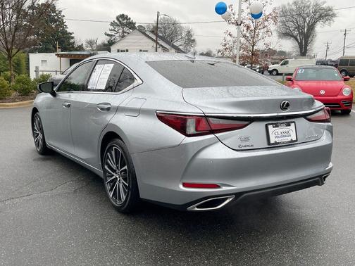 2024 Lexus ES 350 Base