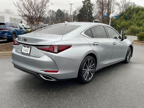 2024 Lexus ES 350 Base