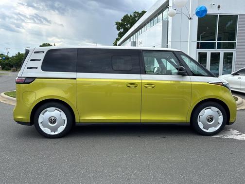 2025 Volkswagen ID. Buzz 1st Edition with 4MOTION