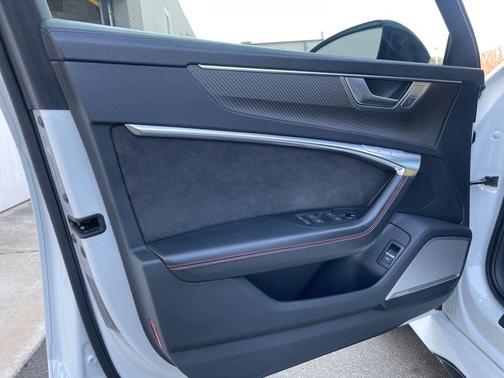 2021 Audi RS 6 Avant 4.0T