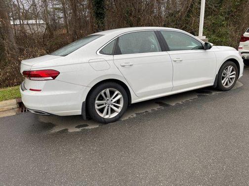 2020 Volkswagen Passat 2.0T SE