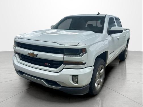 Summit White 2017 Chevrolet Silverado 1500 2LT