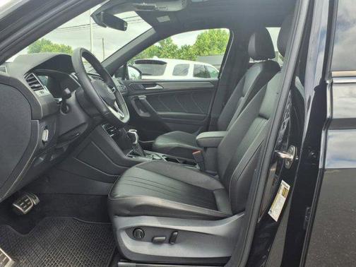 2024 Volkswagen Tiguan 2.0T SE R-Line Black 4MOTION