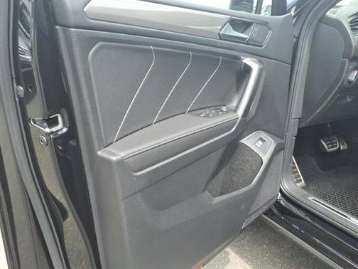 2024 Volkswagen Tiguan 2.0T SE R-Line Black 4MOTION
