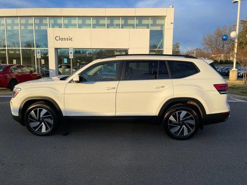 2025 Volkswagen Atlas 2.0T SE w/Technology 4MOTION