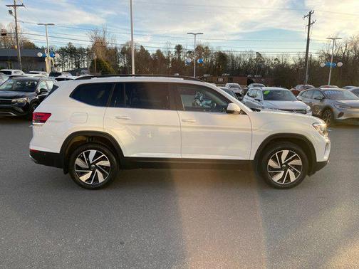 2025 Volkswagen Atlas 2.0T SE w/Technology 4MOTION