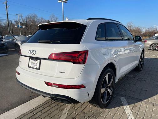 2023 Audi Q5 45 S line Premium Plus