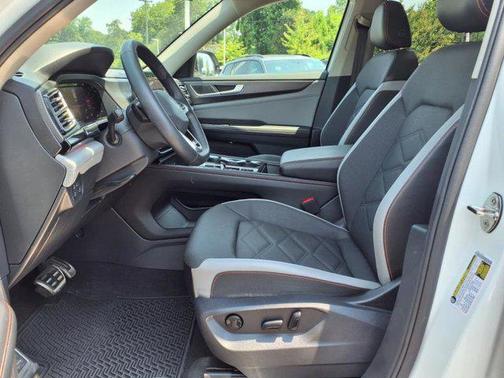 2024 Volkswagen Atlas 2.0T SE w/Technology 4MOTION