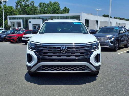 2024 Volkswagen Atlas 2.0T SE w/Technology 4MOTION