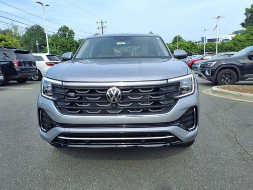 2025 Volkswagen Atlas 2.0T SEL Premium R-Line 4MOTION