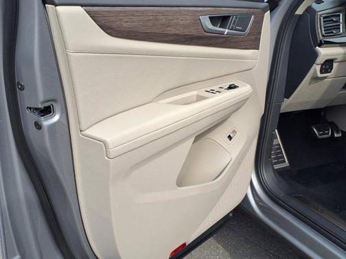 2025 Volkswagen Atlas 2.0T SEL Premium R-Line 4MOTION