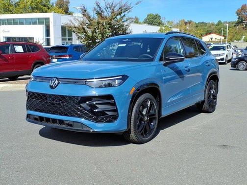 2025 Volkswagen Tiguan 2.0T SE R-Line Black 4MOTION