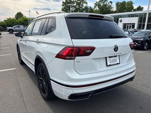 Pure White 2022 Volkswagen Tiguan 2.0T SE R-Line Black 4MOTION