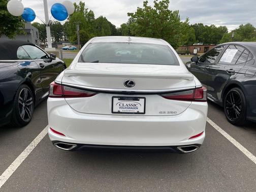Eminent White Pearl 2024 Lexus ES 350 Base