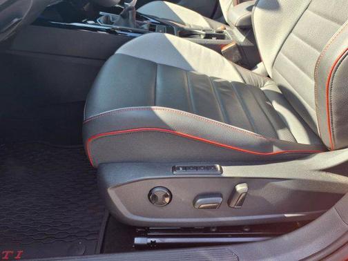 2024 Volkswagen Golf GTI 1.4T TSI