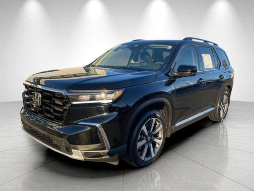 2023 Honda Pilot Touring 8-Passenger