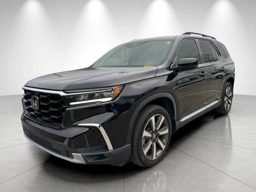 2023 Honda Pilot Touring 8-Passenger