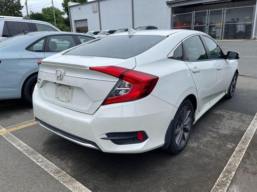 Platinum White Pearl 2019 Honda Civic EX-L