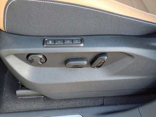 2026 Volkswagen Atlas Cross Sport 2.0T SEL