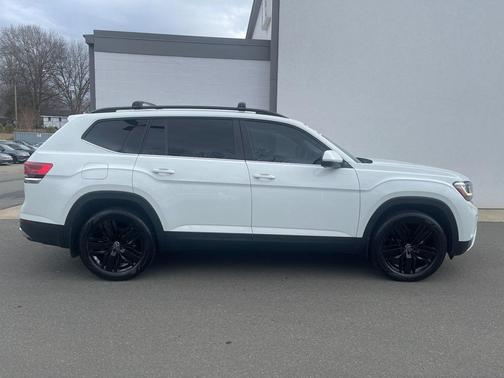 2023 Volkswagen Atlas 3.6L SE w/Technology