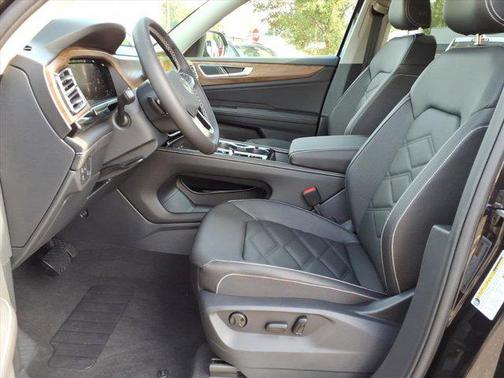 2026 Volkswagen Atlas 2.0T SE w/Technology 4MOTION