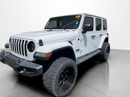 Bright White Clearcoat 2021 Jeep Wrangler Unlimited Sahara