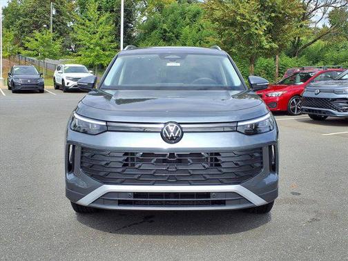 2025 Volkswagen Tiguan 2.0T SE 4MOTION