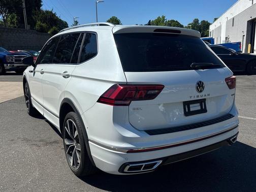 2022 Volkswagen Tiguan 2.0T SEL R-Line 4MOTION